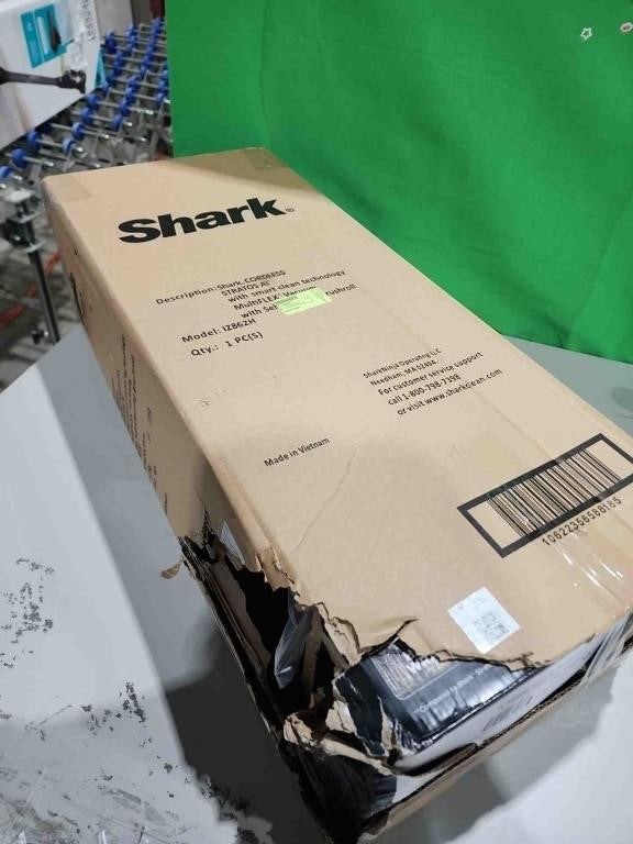 Shark Stratos Cordless Vacuum with Clean Sense IQ and Odor Neutralizer