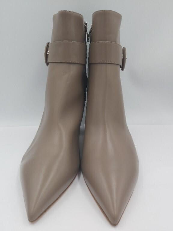 Gianvito Rossi, Womens, Leather Buckle Pointed-Toe