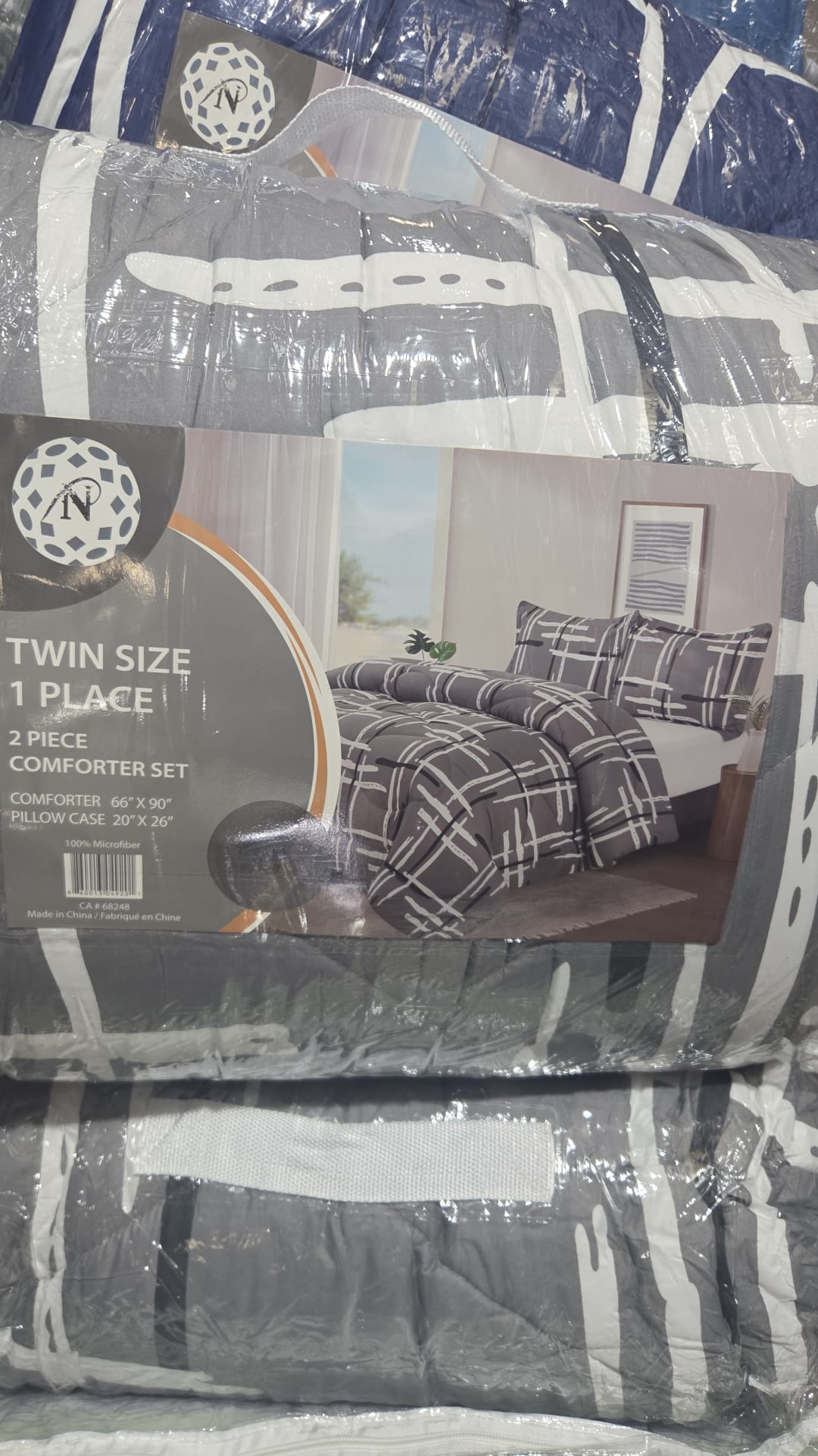 COMFORTER SIZE TWIN