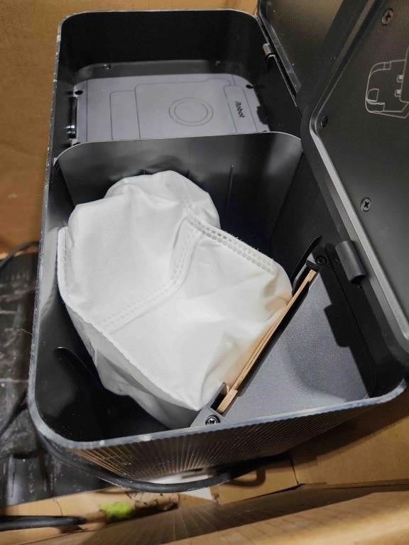 As-Is iRobot Roomba Combo i3+ (3574) Robot Vacuum