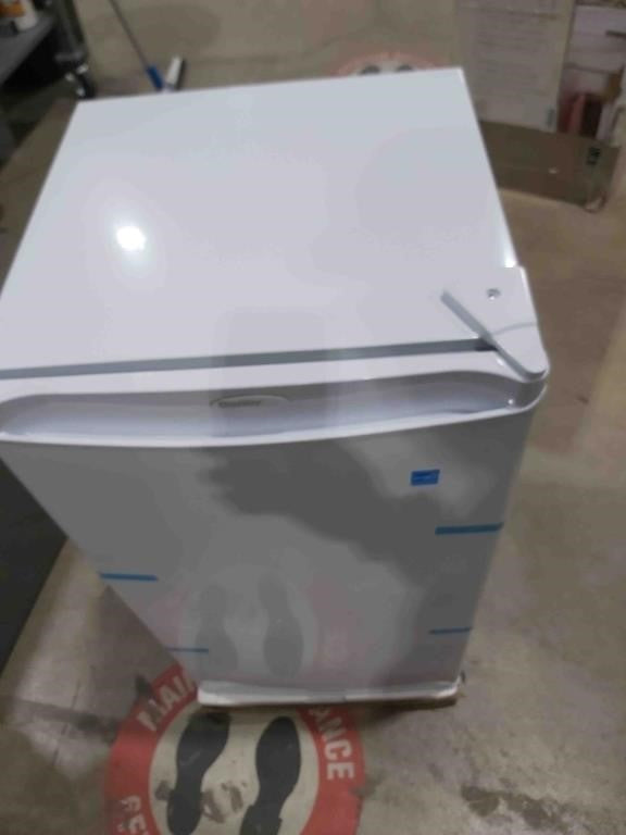 Danby Designer-3.2 Cubic Feet Compact Ref