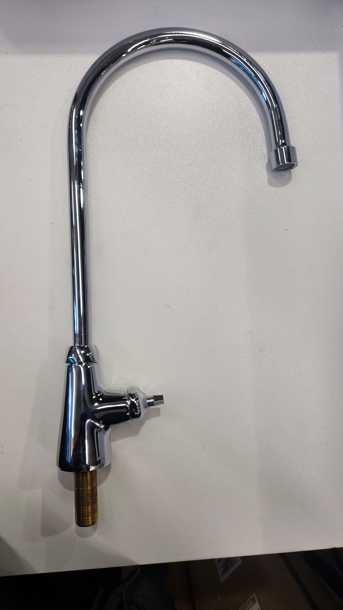 Deck-mounted manual faucet, single-hole, single-supply