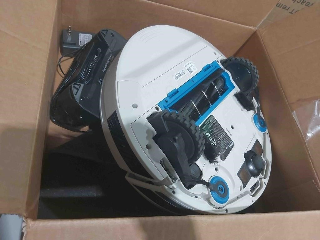 Shark ION Robot Vacuum AV752R01 with Wi-Fi Voice Control .45-Quart Dust Cup Capacity Smoke/Ash, White