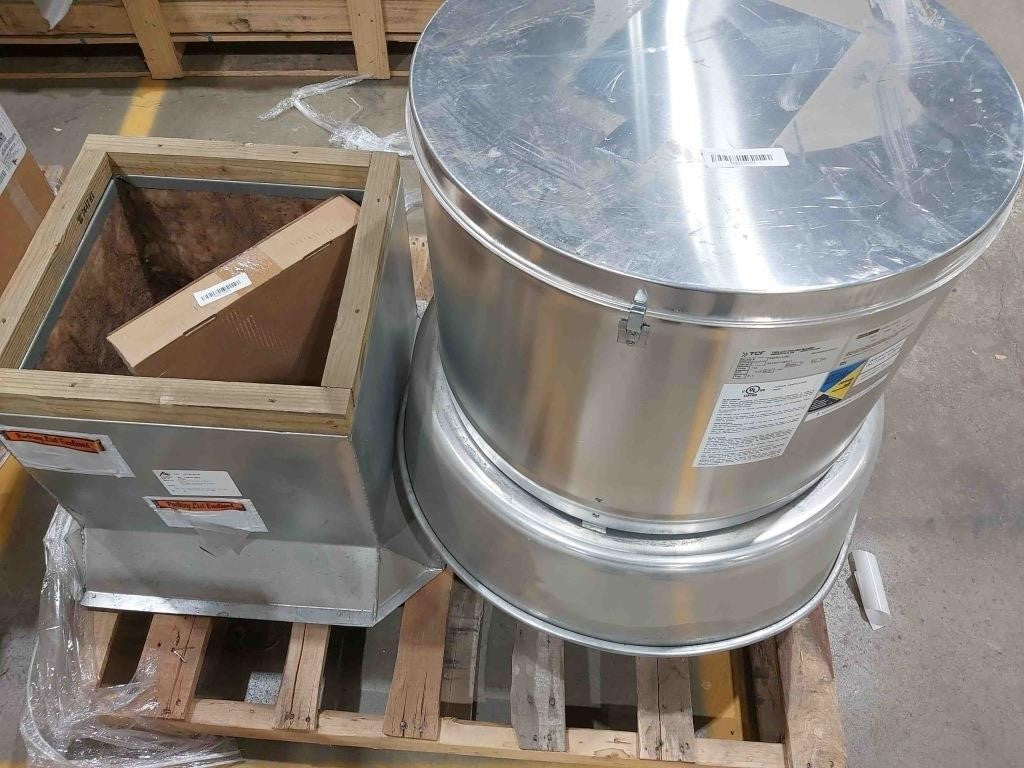 TCF Twin City Fan And Blower BCRD-120D Belt Driven Power Ventilator 115V Single Phase 60Hz, 5.3 FLA And Galvanized Insulated Canted Roof Curb 18.5" X 18.5" X 18" High With Dampshelf