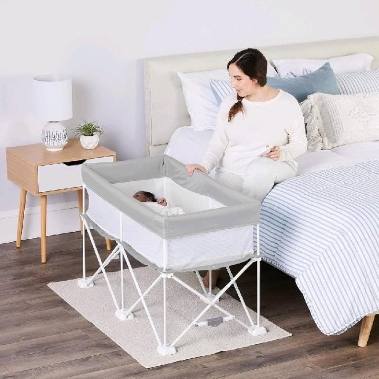 Regalo My Crib Portable Infant Bassinet