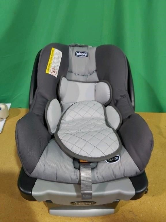 Chicco KeyFit Rear facing Infant Car Seat, Moonsto