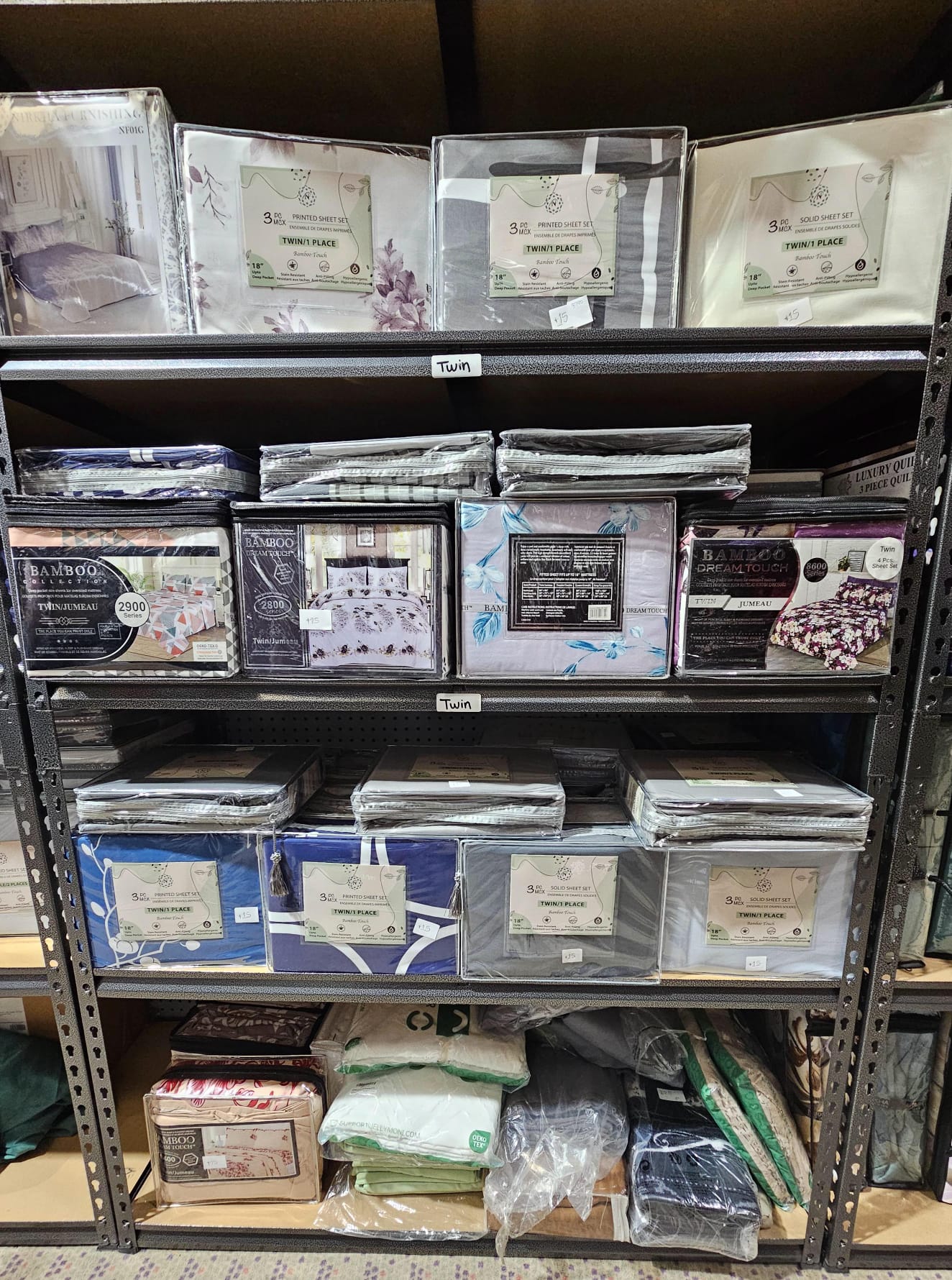 Twin size bed sheet set