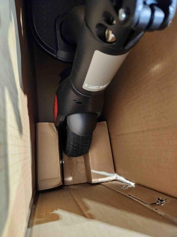 iZip Commute E-Scooter, Foldable, 184-1280-8, XS1, Ages 14+, Black