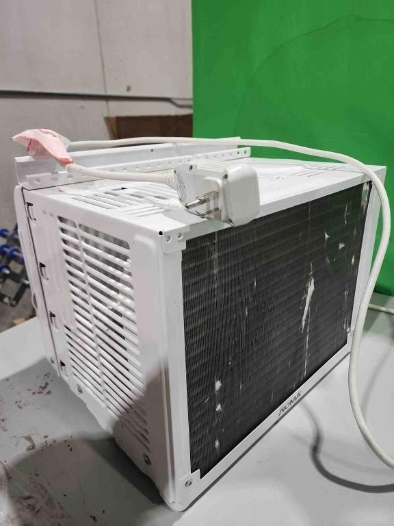 NOMA Digital 2-Way Window Air Conditioner, 6,000-BTU, White