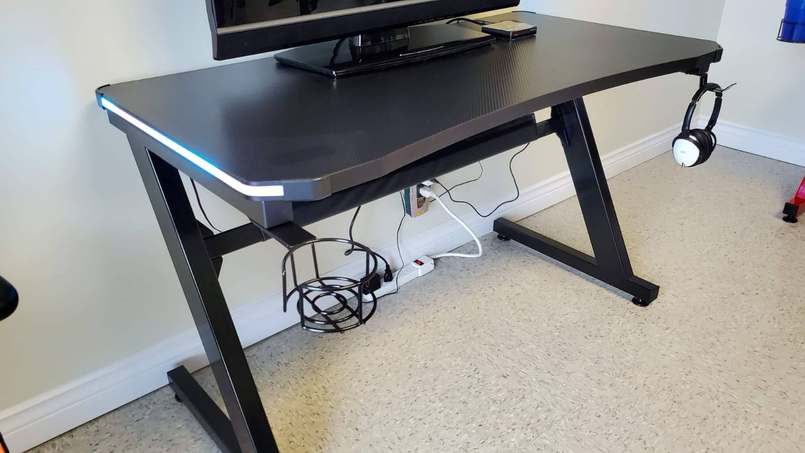 Home Touch Attrition Gaming Desk