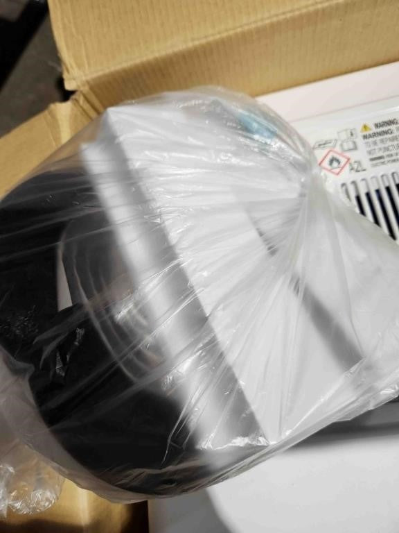 Midea 12000 BTU DOE U-Shaped Smart Window