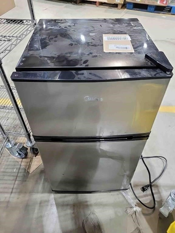 3.1 Cu. Ft. 19" Double Door Compact Refrigerator