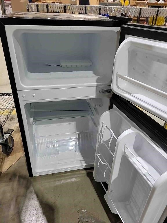 3.1 Cu. Ft. 19" Double Door Compact Refrigerator