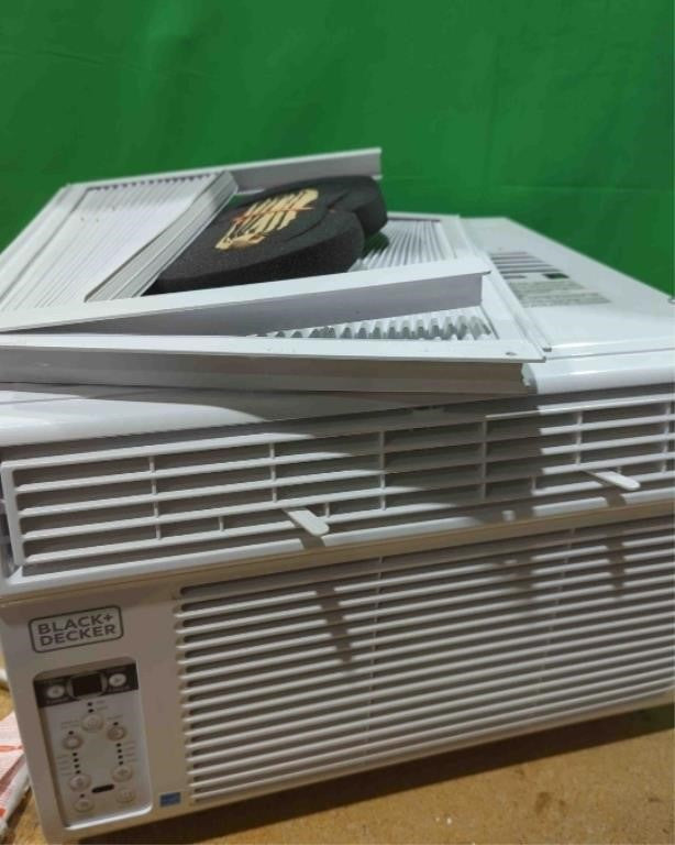 BLACK+DECKER BD06WT6 Window Air Conditioner, 6000 BTU,