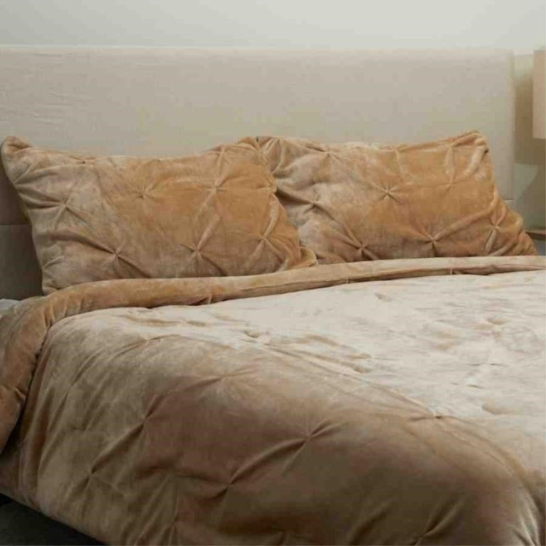 Home Suite Velvet Soft 3-piece Comforter Set Neutral, FULL/QUEEN