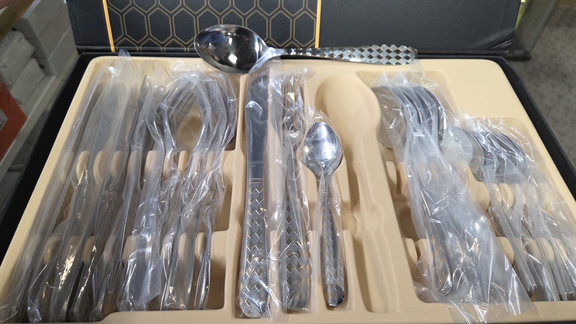 Cutlery set 24 pieces