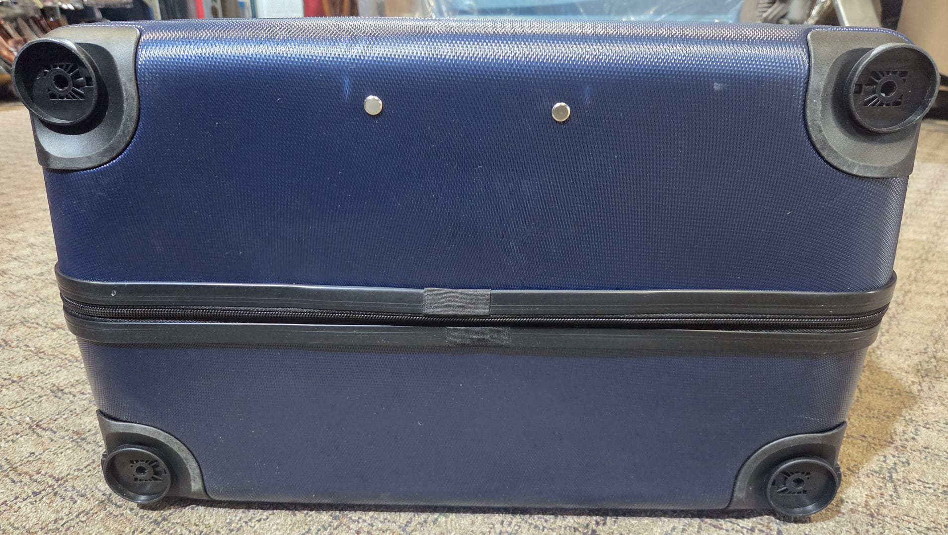 Hardside Spinner Luggage SIZE 24"