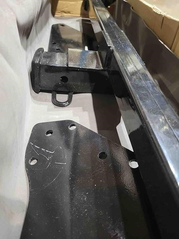 Curt Trailer Hitch Receiver LYAM-690 - Custom Fit