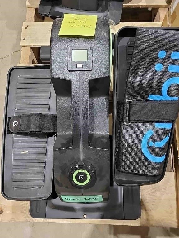 Cubii JR2 Compact Seated | Under Desk Elliptical | Green
