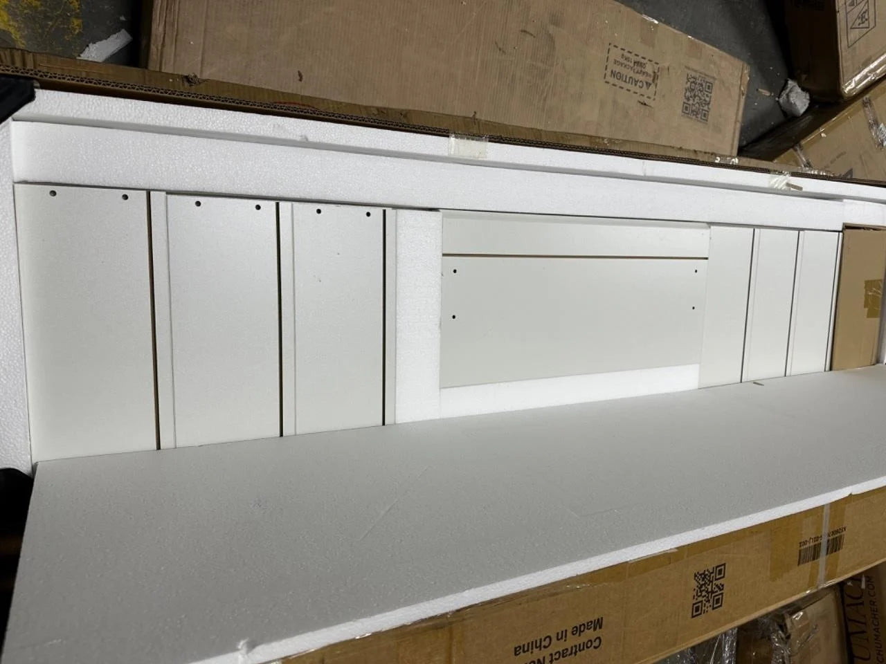 White Wood Entertainment Center EN44294