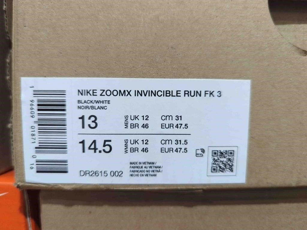 Nike Size 13 Zoomx Invincible Run FK 3, Black And White