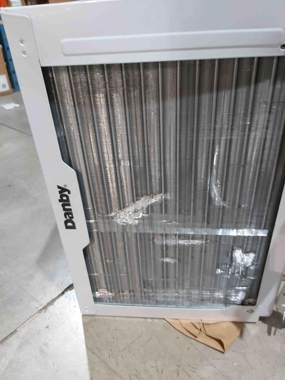 Danby DAC080B8IWDB-6 8,000 BTU Inverter 3 in 1 Window Air Conditioner, white