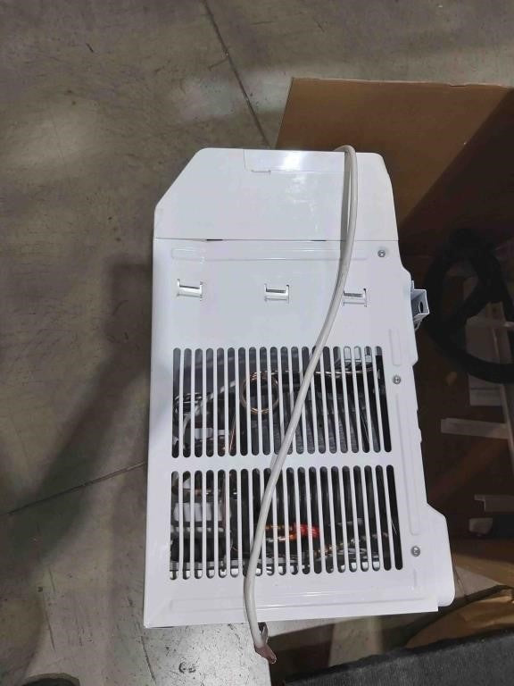Danby DAC080B8IWDB-6 8,000 BTU Inverter 3 in 1 Window Air Conditioner, white