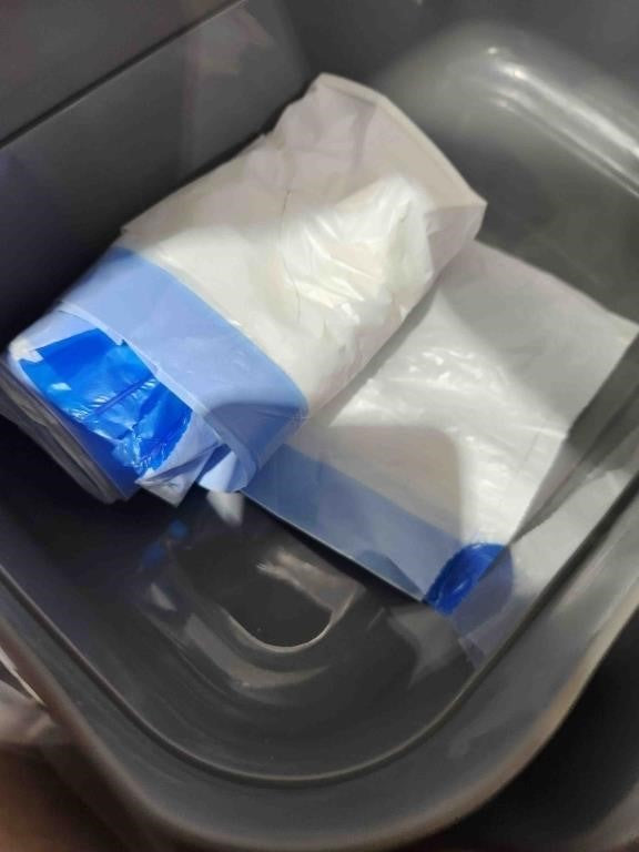 Shetaz Self Cleaning Litter Box