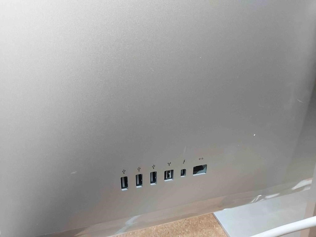 Apple Thunderbolt Display A1407, MC914LL/