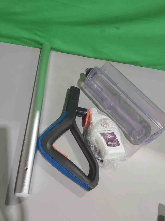 Hoover PowerDash Pet Compact Carpet Cleaner M