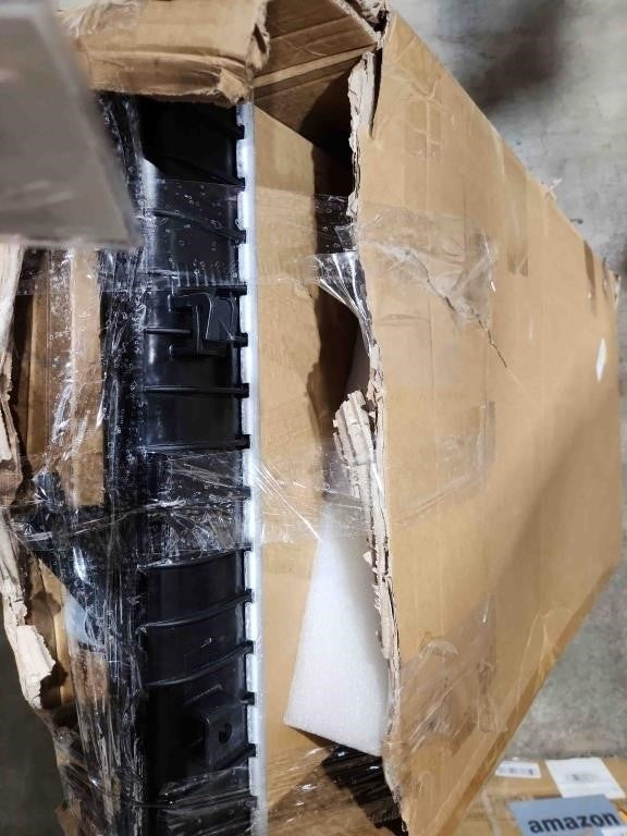 Row Plastic Aluminum Replacement Radiator. Compatibility: Unknown.