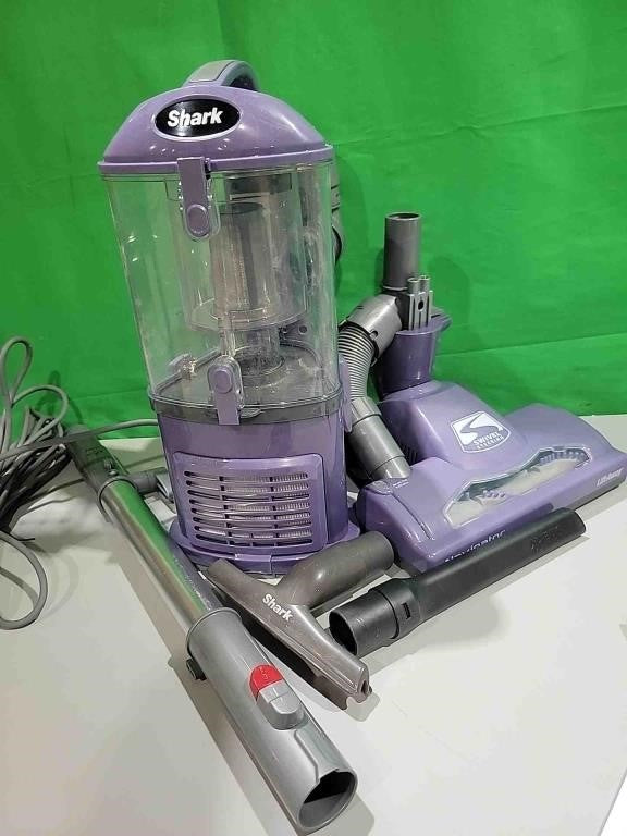 Shark NV352 Navigator Lift Away Upright Vacuum