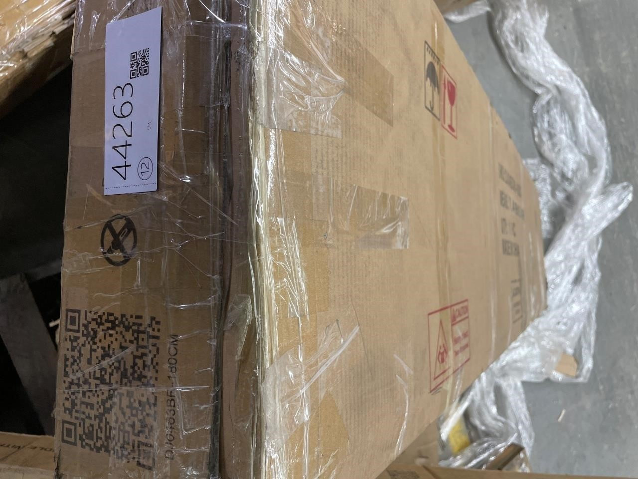 Farmhouse TV Stand EN44263