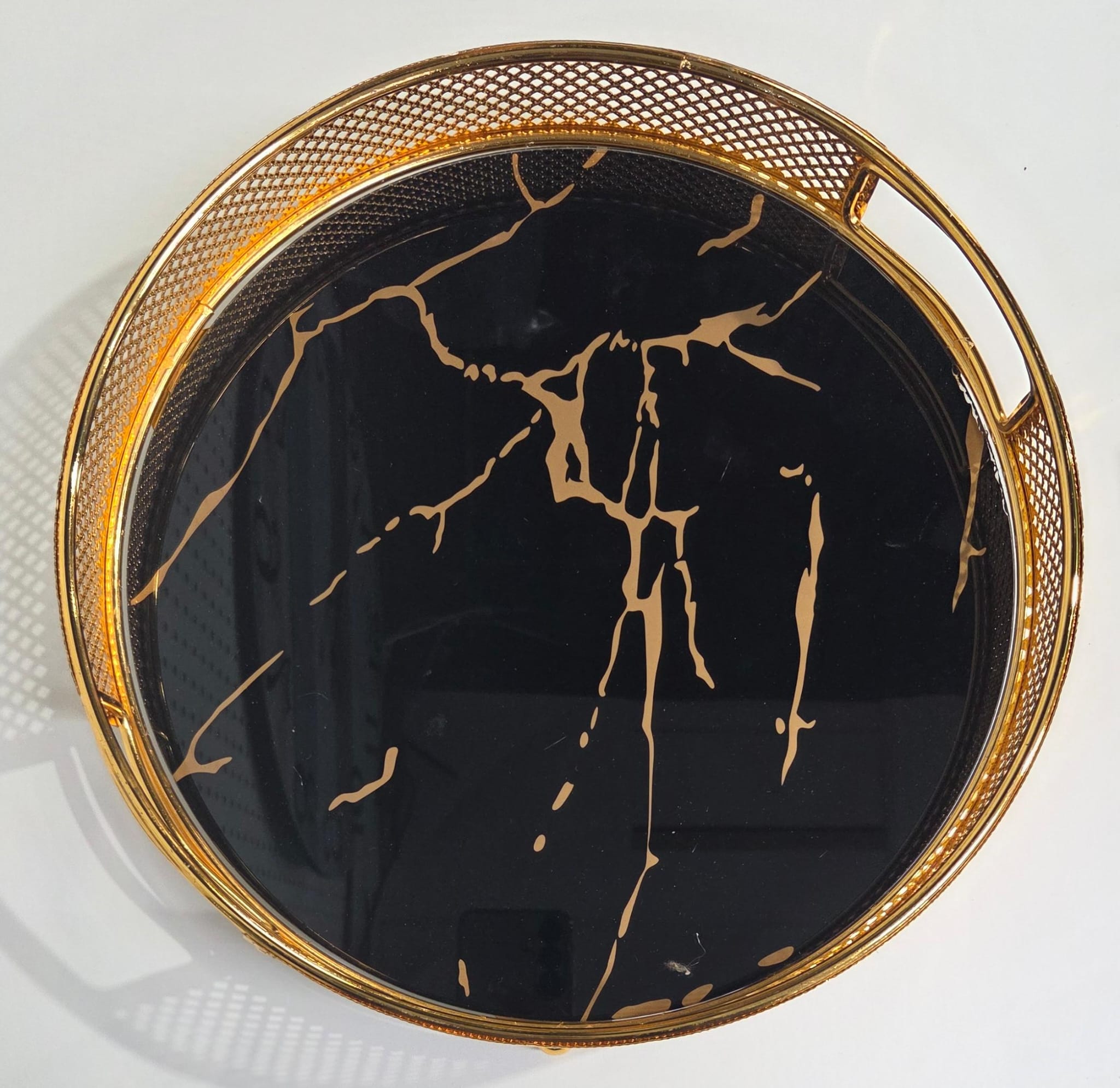 TRAY ROUND BLACK AND GOLD l