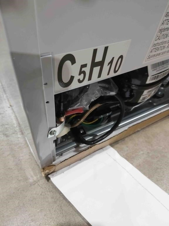 Danby Designer-3.2 Cubic Feet Compact Ref