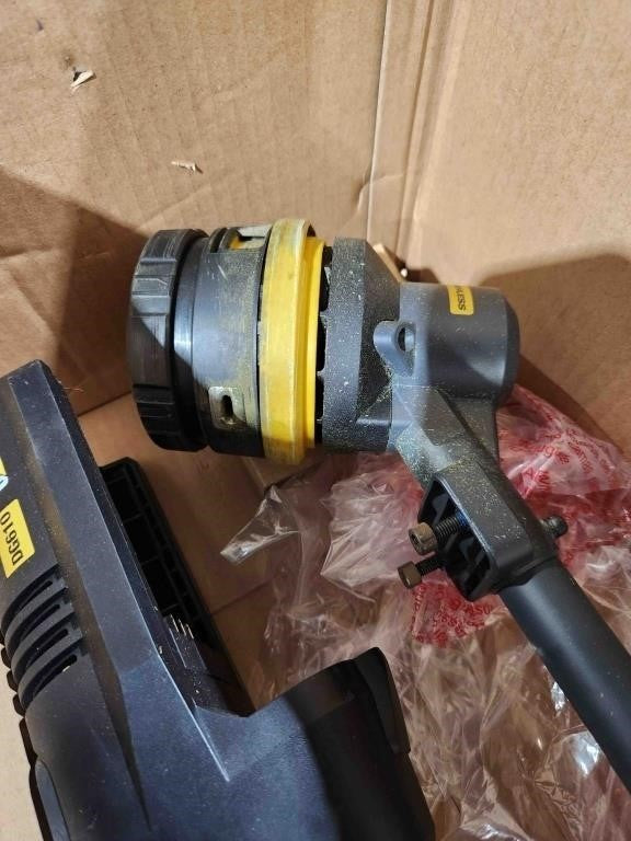 CAT 60V Cordless Grass Trimmer, DG610, 15" Cut Path, Black/Yellow