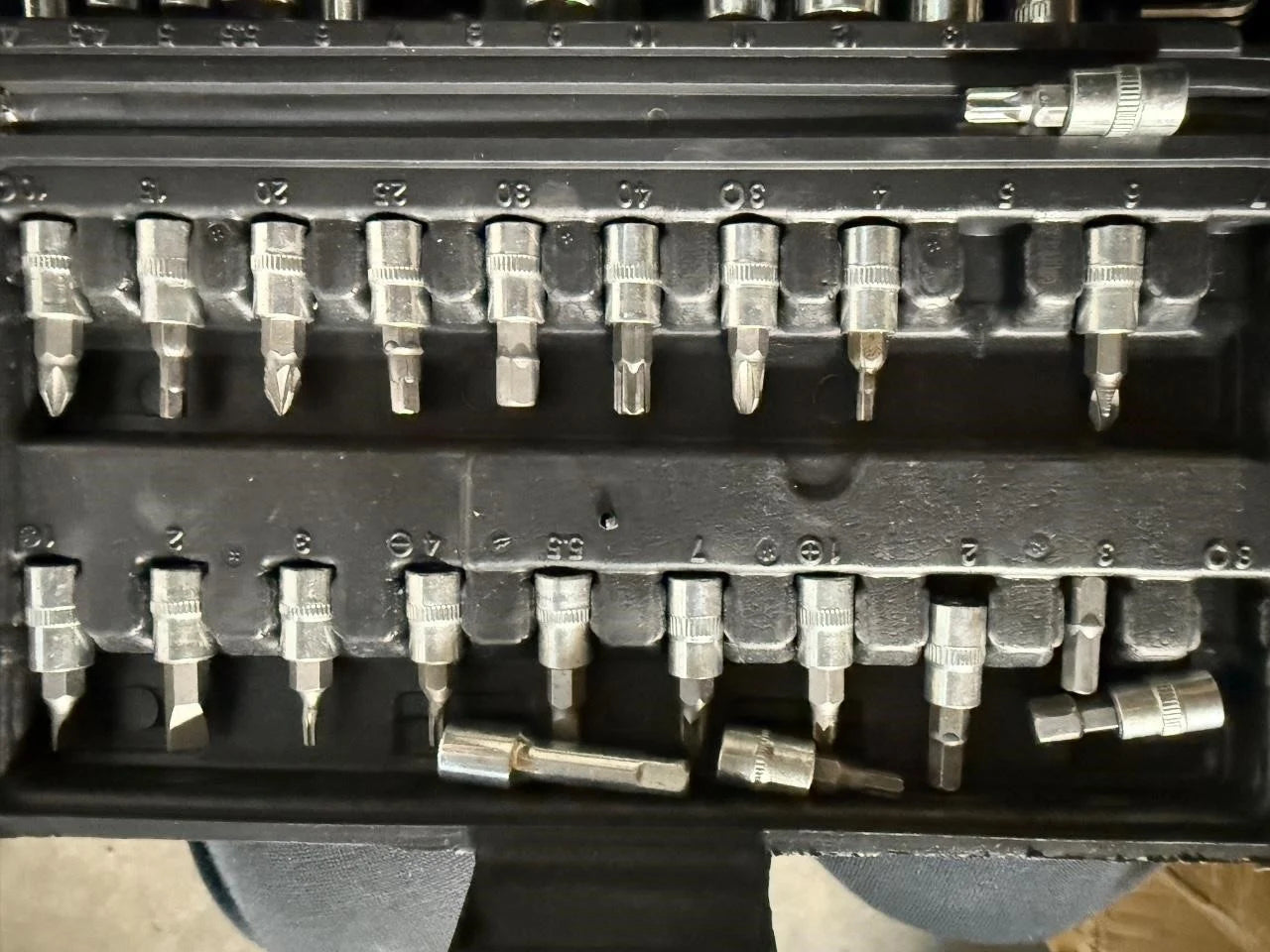 46 Pieces 1/4 in. Drive EO44338