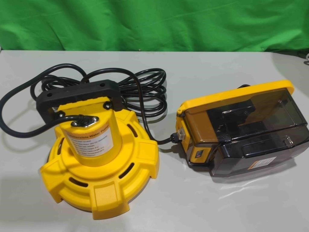 Cordless Submersible Water Pump, Model SMP-DCB20 |