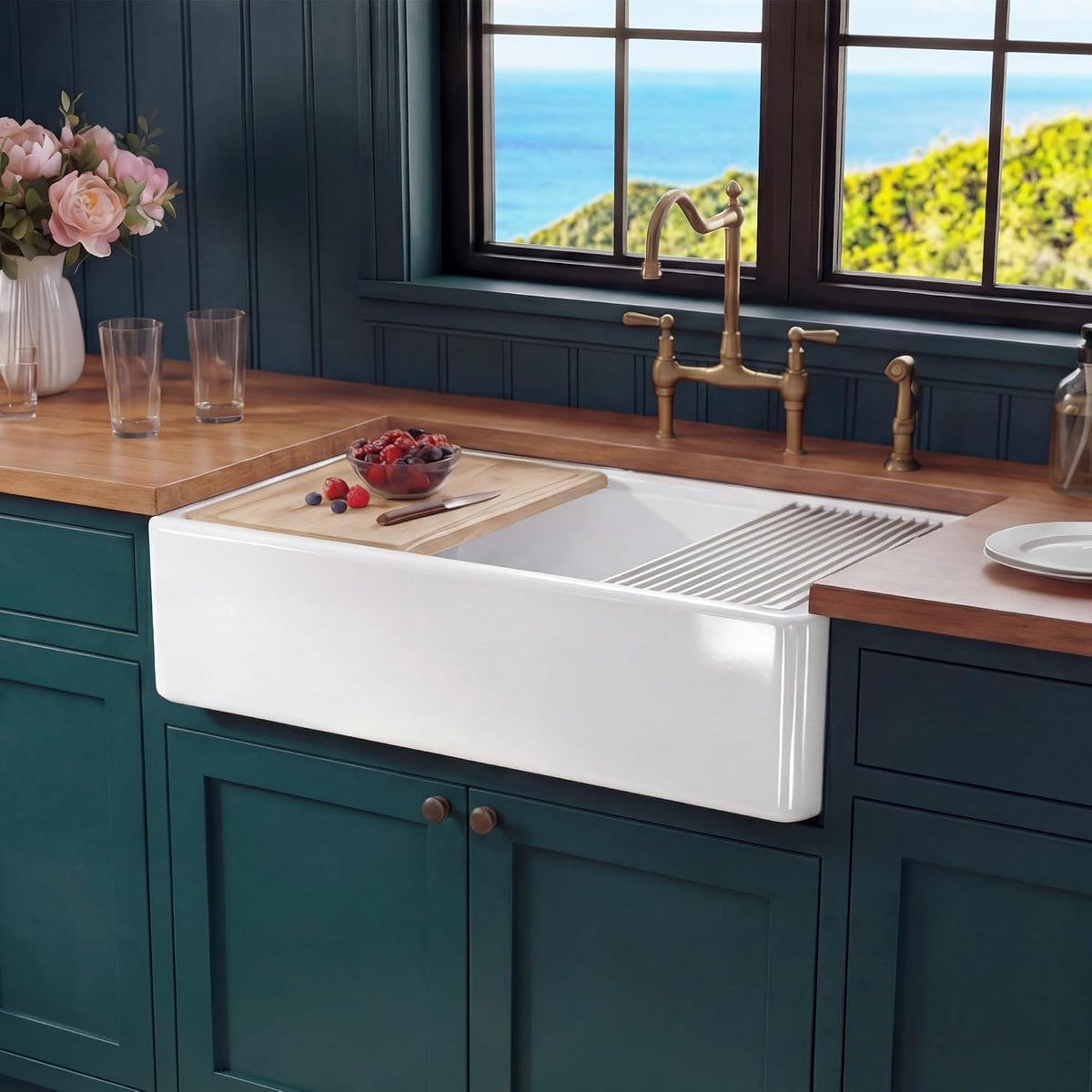 Miuara 33 x 20 Inch White Apron Front Farmhouse Workstation Kitchen Sink
