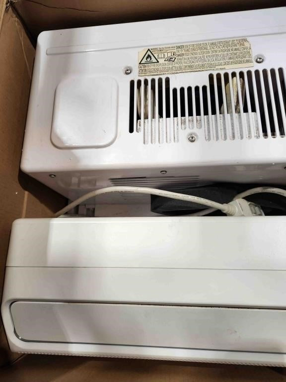 Danby 8000 BTU White Window Air Conditioner,