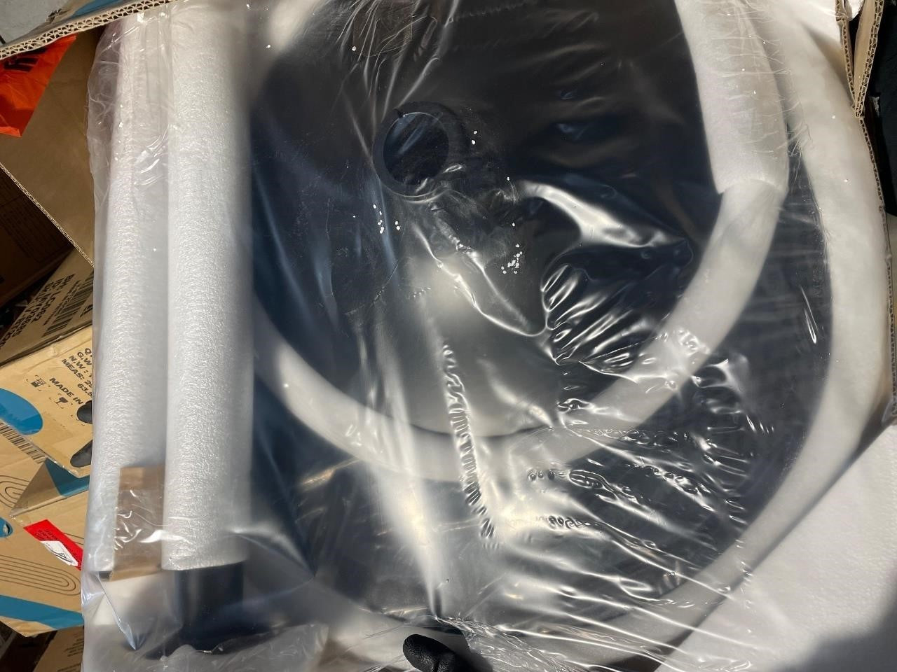 Bistro Table Round Black ER45898