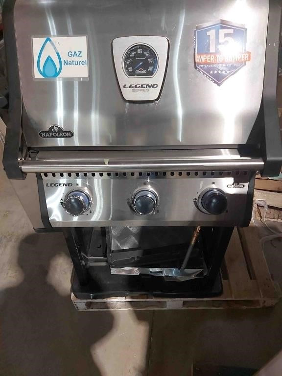 Napoleon Legend LD3 Stainless Steel 3-Burner Natural Gas BBQ Grill