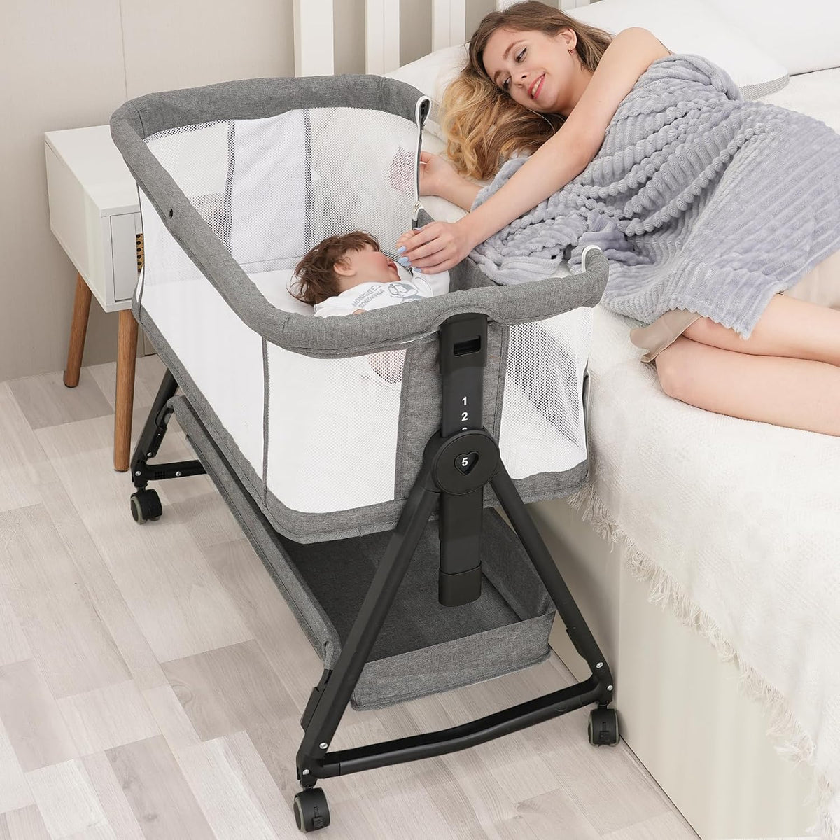 3 in 1 Baby Bassinet Bedside Sleeper for Baby, GREY
