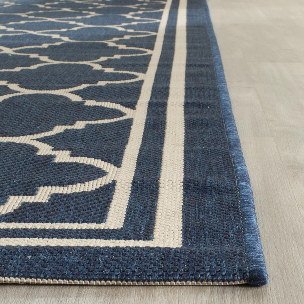 SAFAVIEH Courtyard Collection Area Rug - 8' x 10', Navy & Beige