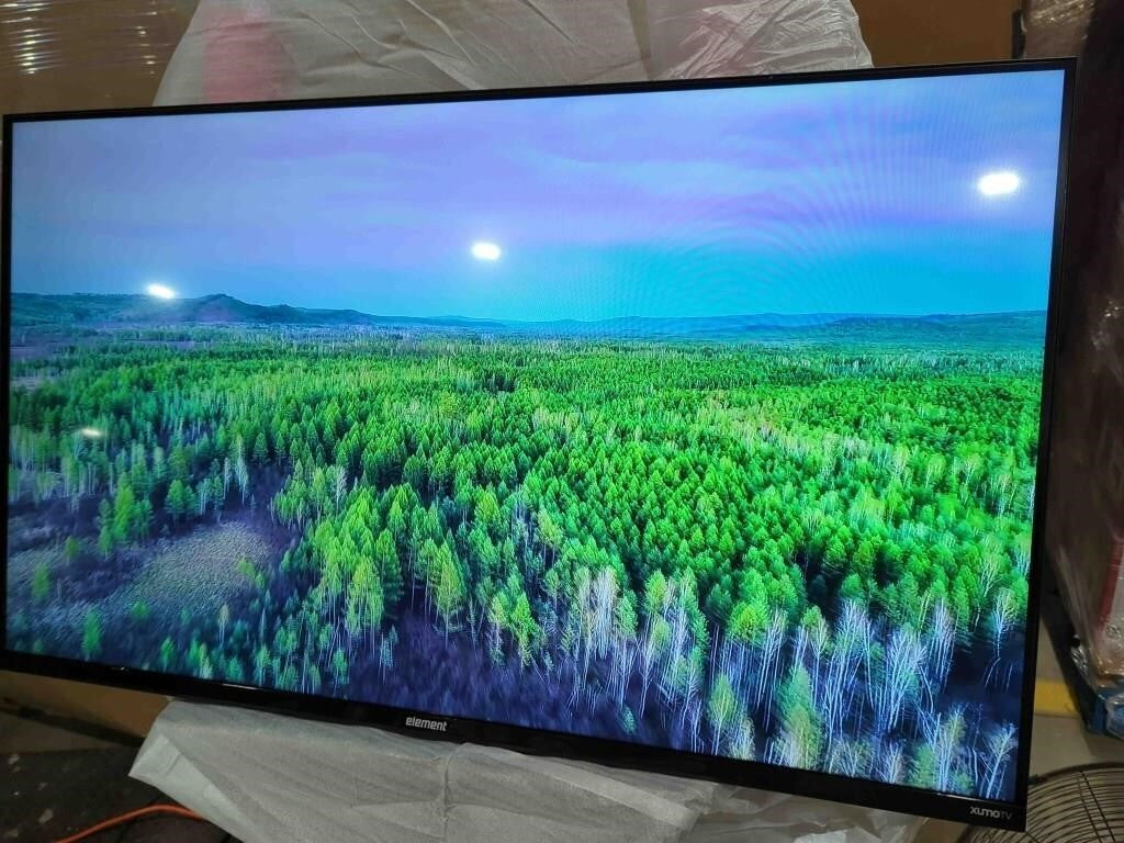 Element 43” 4K UHD HDR Frameless Xumo TV E550AE43C