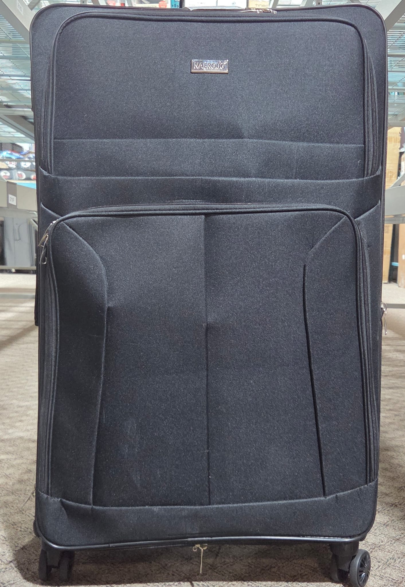 soft luggage for travel. Size 28"
