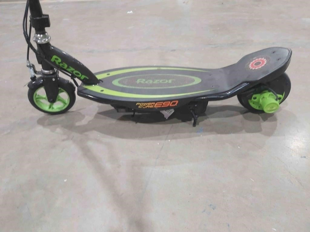 Razor Power Core E90 Electric Scooter,  8+, Green |