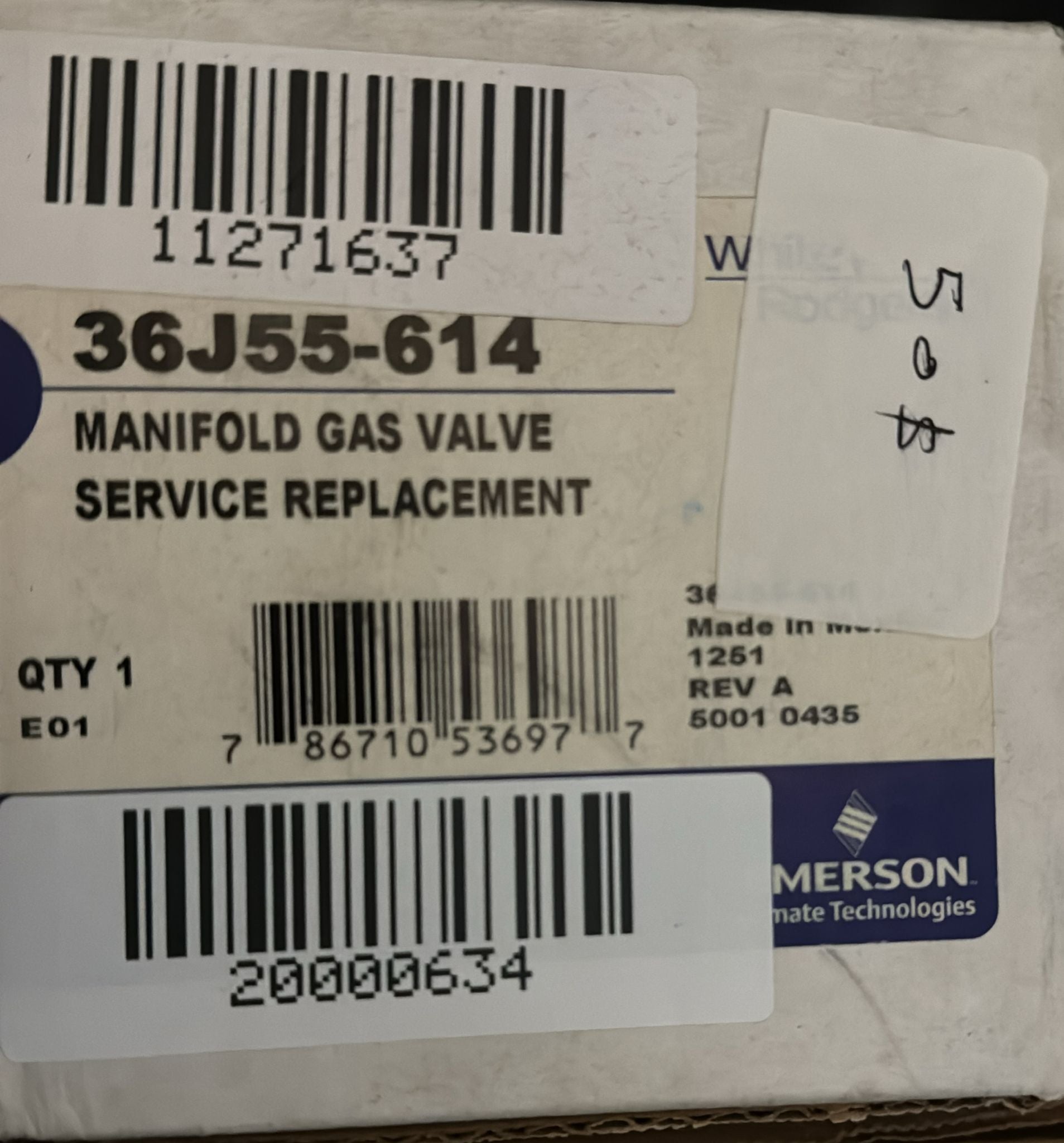 Emerson 1/2" x 1/2" Pipe, 24 VAC 50/60 Hz, Natural/LP Gas Electronic Ignition Valve for Burne