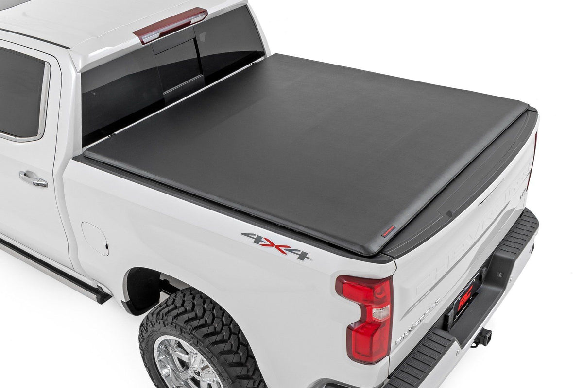 Rough Country Soft Roll-Up Bed Cover for 19-23 Chevy/GMC 1500 | 5'10" - 42120580