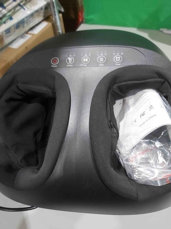Machine with Heat, Shiatsu Foot Massager